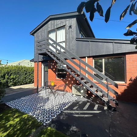 Beckenham Studio On Tree Lined Street ไครสต์เชิร์ช ภายนอก รูปภาพ
