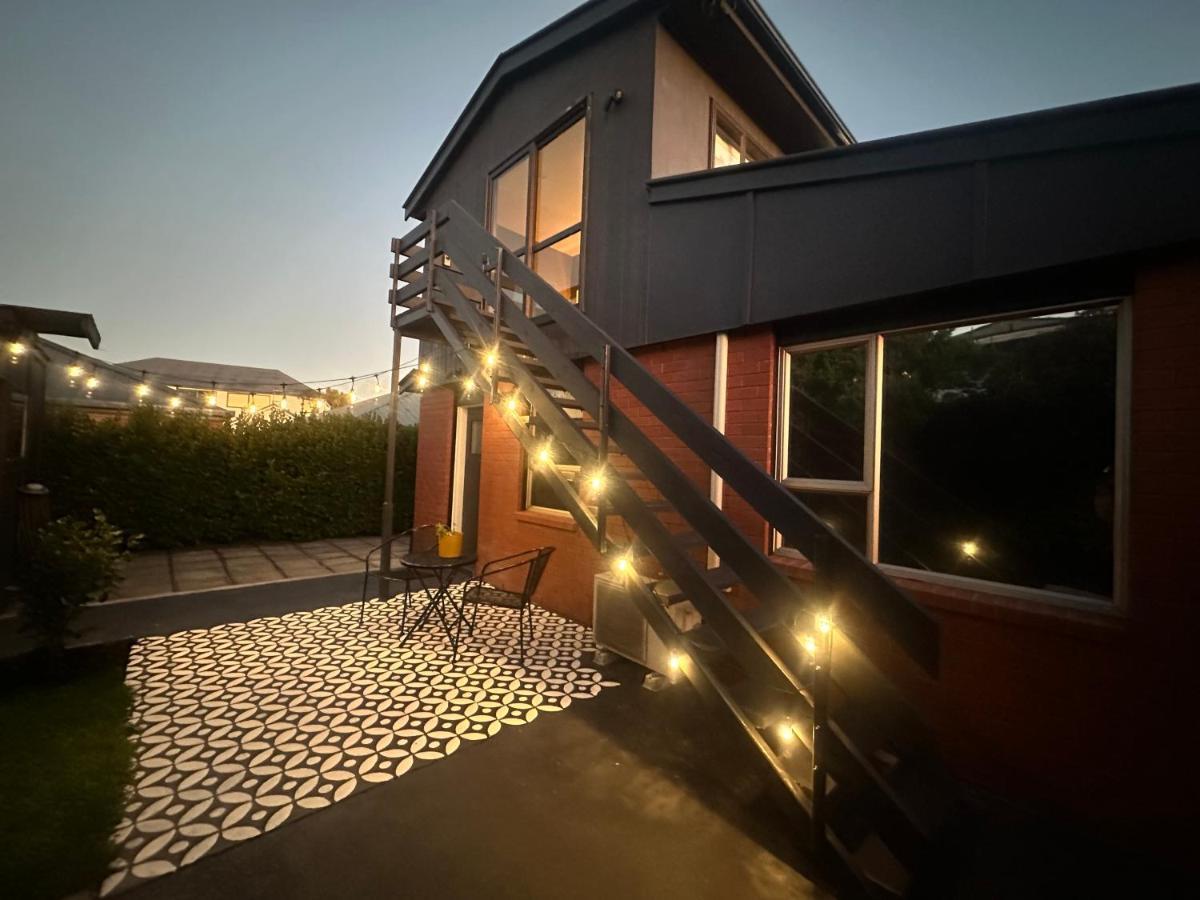 Beckenham Studio On Tree Lined Street ไครสต์เชิร์ช ภายนอก รูปภาพ